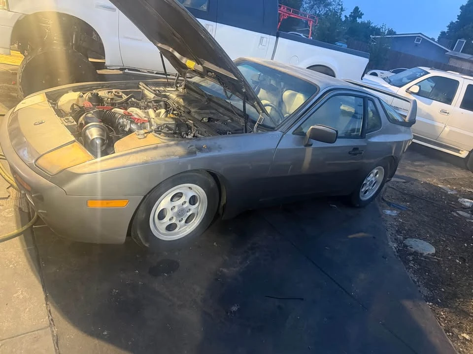 1986 Porsche 944 - Image 2 of 7