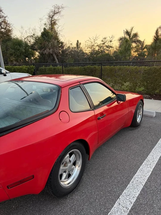 1986 Porsche 944 - Image 3 of 7