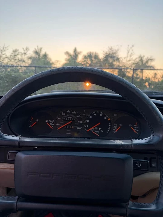 1986 Porsche 944 - Image 6 of 7