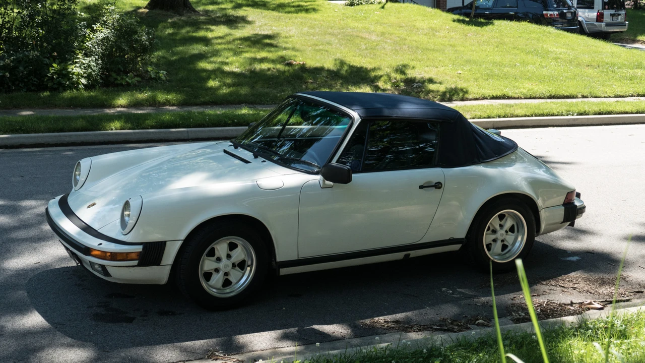 1986 Porsche 911 Carrera 3.2 - Image 6 of 31