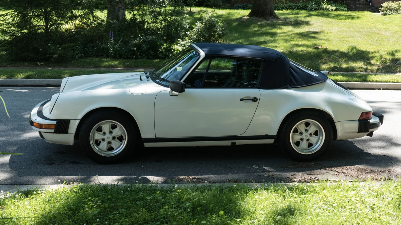 1986 Porsche 911 Carrera 3.2 - Image 7 of 31