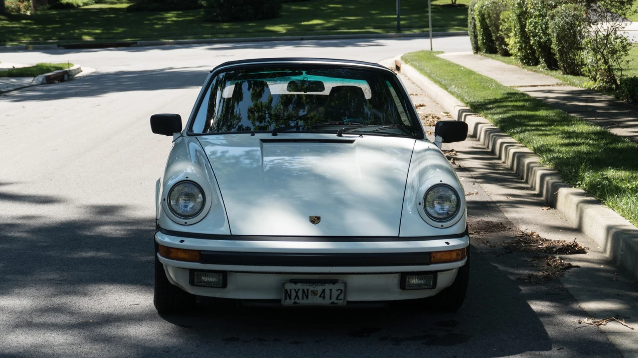 1986 Porsche 911 Carrera 3.2 - Image 24 of 31