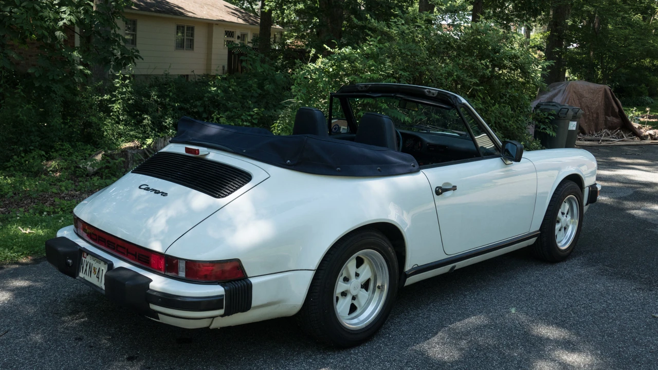 1986 Porsche 911 Carrera 3.2 - Image 29 of 31