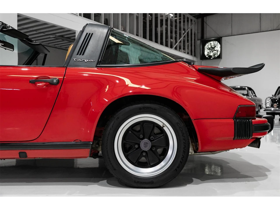 1986 Porsche 911 Carrera 3.2 - Image 13 of 31