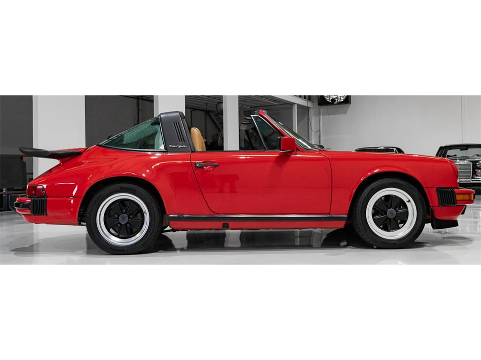 1986 Porsche 911 Carrera 3.2 - Image 16 of 31
