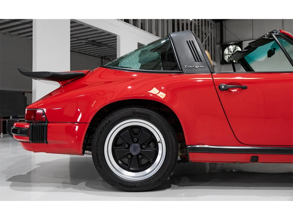 1986 Porsche 911 Carrera 3.2 - Image 17 of 31