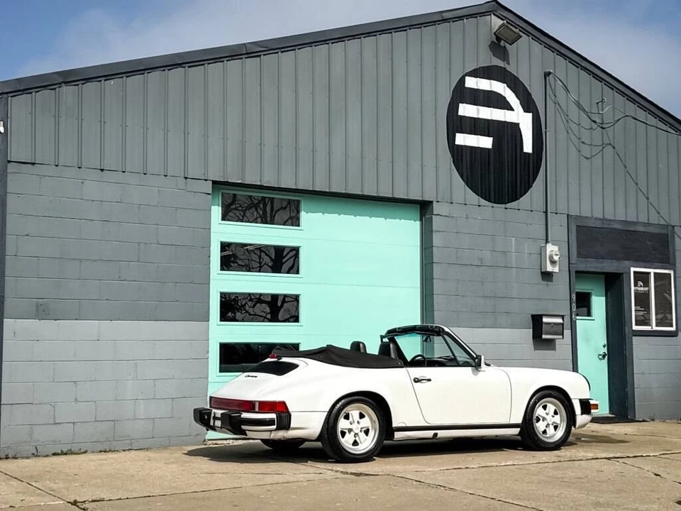 1986 Porsche 911 Carrera 3.2 - Image 11 of 21