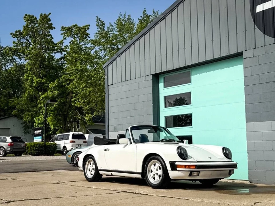 1986 Porsche 911 Carrera 3.2 - Image 13 of 21