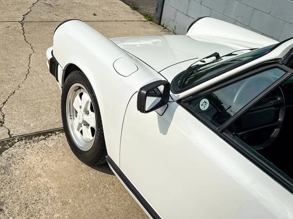 1986 Porsche 911 Carrera 3.2 - Image 9 of 21