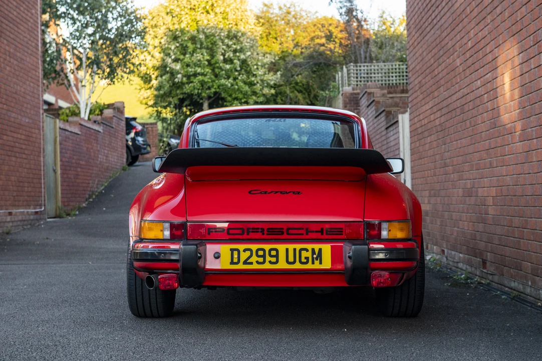 1986 Porsche 911 Carrera 3.2 - Image 6 of 31