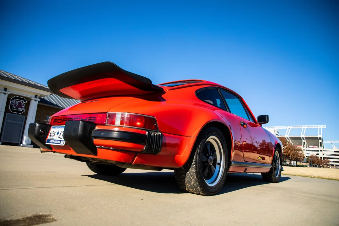 1986 Porsche 911 Carrera 3.2 - Image 10 of 31