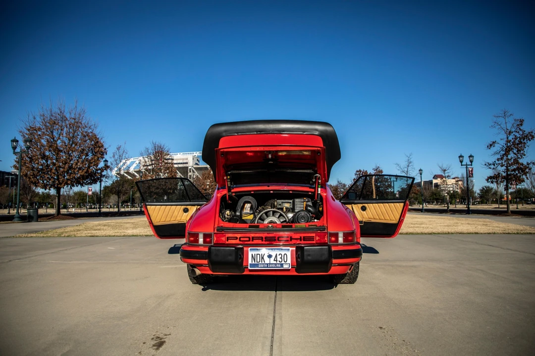 1986 Porsche 911 Carrera 3.2 - Image 20 of 31