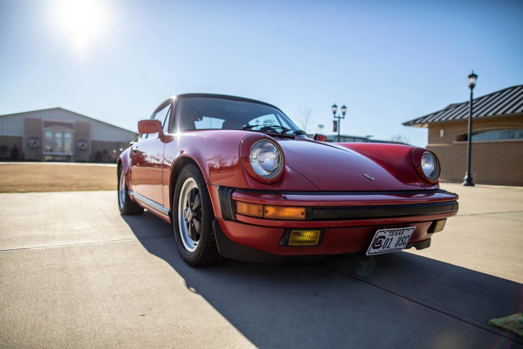 1986 Porsche 911 Carrera 3.2 - Image 15 of 31