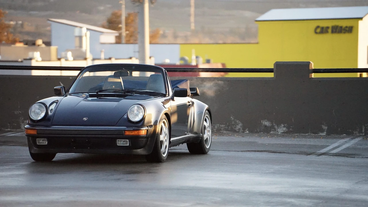 1986 Porsche 911 Carrera 3.2 - Image 12 of 31