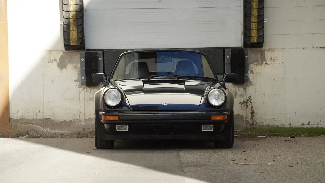 1986 Porsche 911 Carrera 3.2 - Image 15 of 31