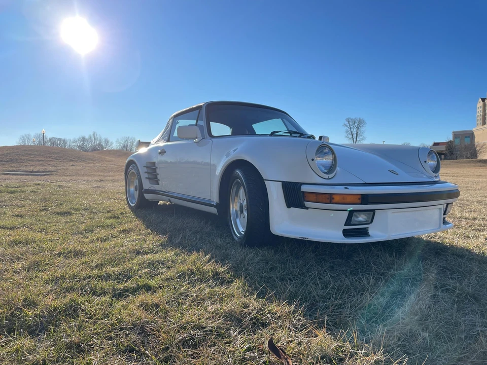 1986 Porsche 911 Carrera 3.2 - Image 3 of 31