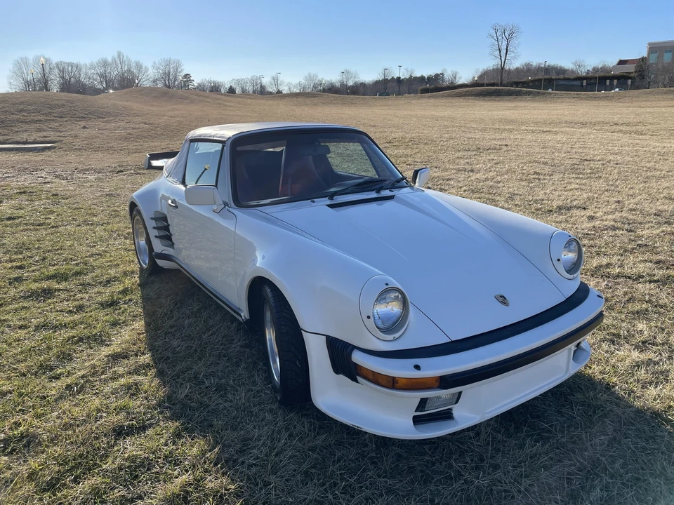 1986 Porsche 911 Carrera 3.2 - Image 2 of 31