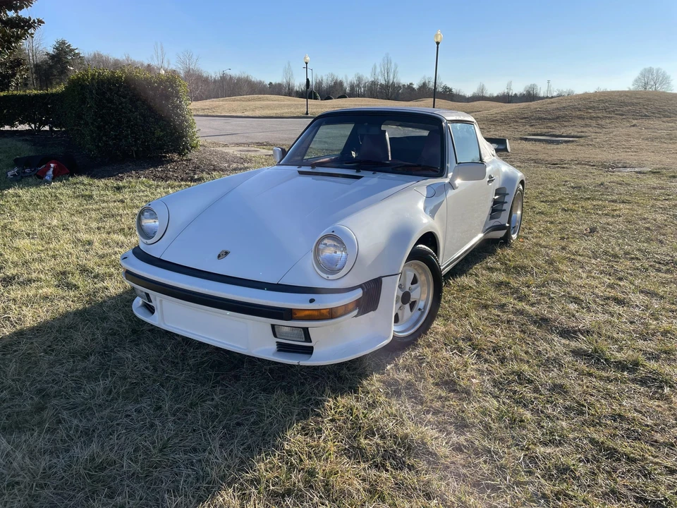 1986 Porsche 911 Carrera 3.2 - Image 27 of 31