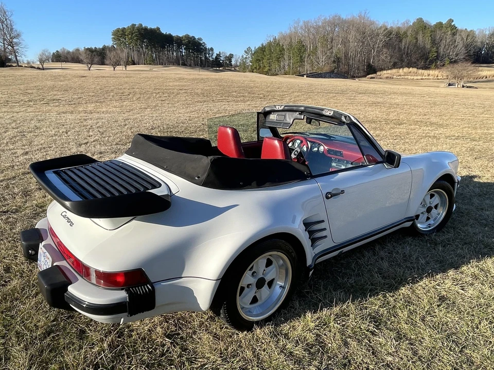 1986 Porsche 911 Carrera 3.2 - Image 14 of 31