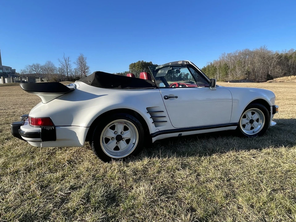 1986 Porsche 911 Carrera 3.2 - Image 11 of 31
