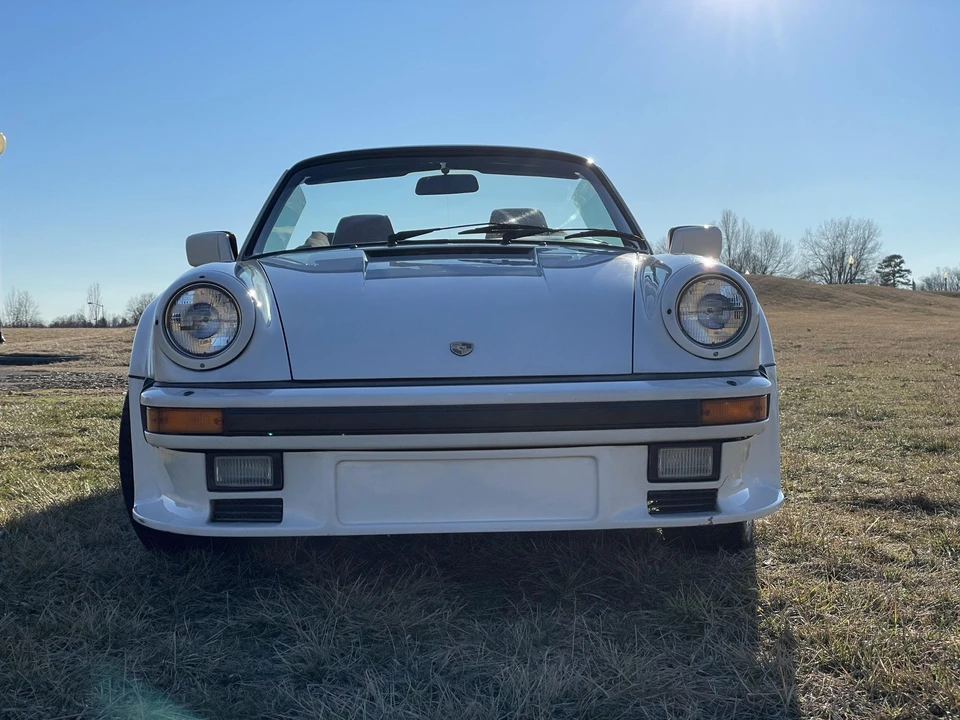 1986 Porsche 911 Carrera 3.2 - Image 29 of 31