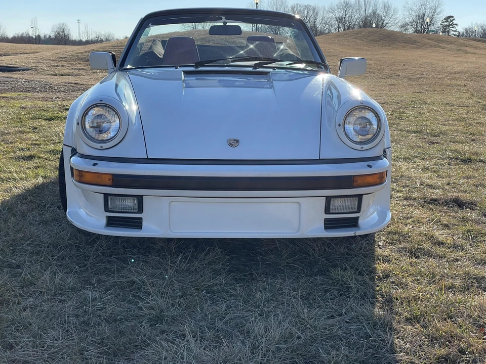 1986 Porsche 911 Carrera 3.2 - Image 30 of 31