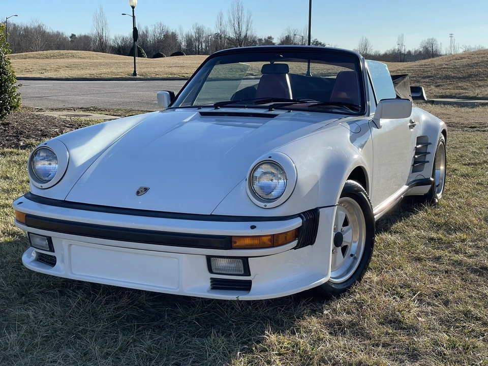 1986 Porsche 911 Carrera 3.2 - Image 28 of 31