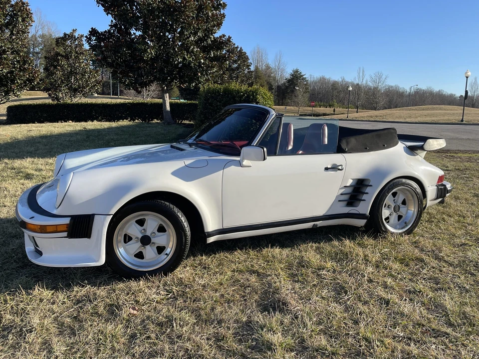 1986 Porsche 911 Carrera 3.2 - Image 24 of 31
