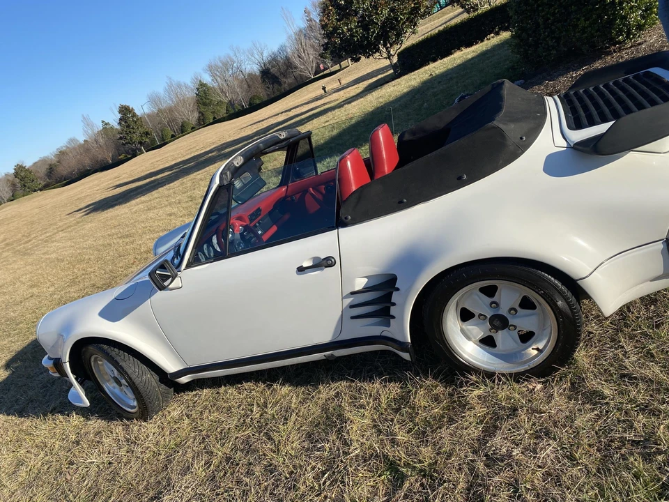 1986 Porsche 911 Carrera 3.2 - Image 20 of 31