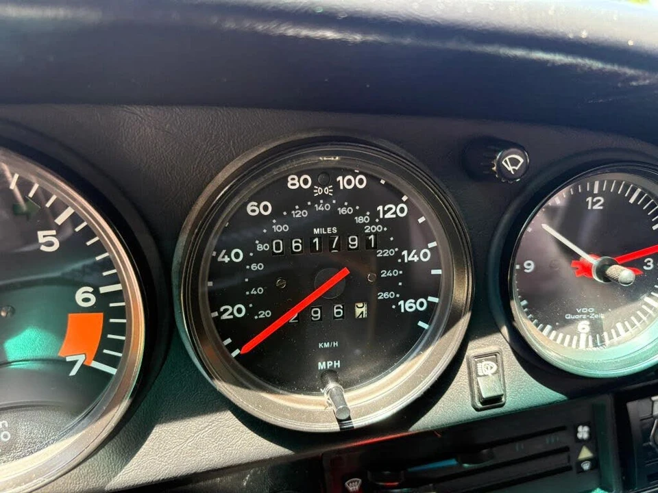 1986 Porsche 911 Carrera 3.2 - Image 23 of 31