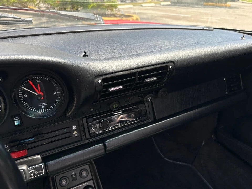 1986 Porsche 911 Carrera 3.2 - Image 24 of 31
