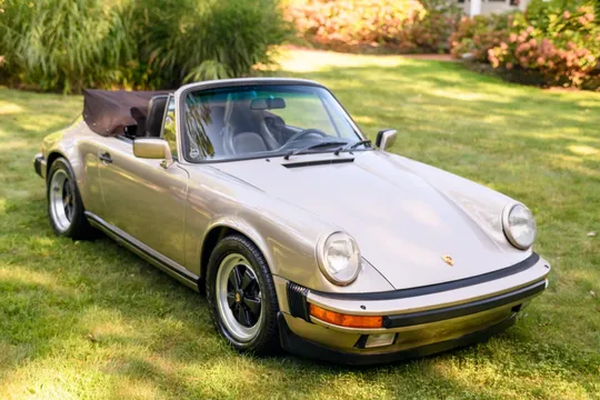 1986 Porsche 911 Carrera Cabriolet