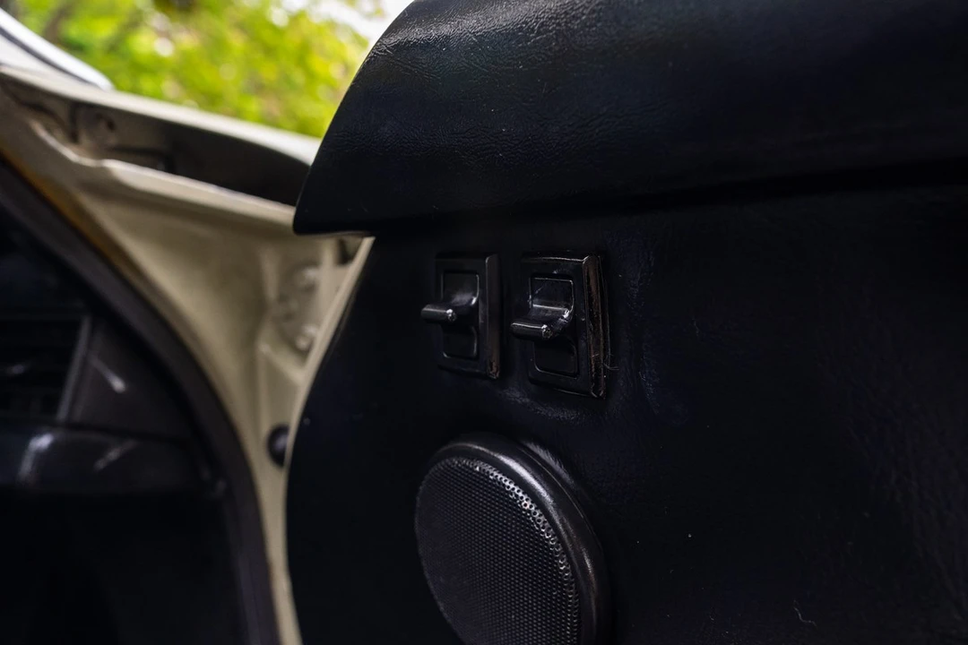 1986 Porsche 911 Carrera 3.2 - Image 24 of 30