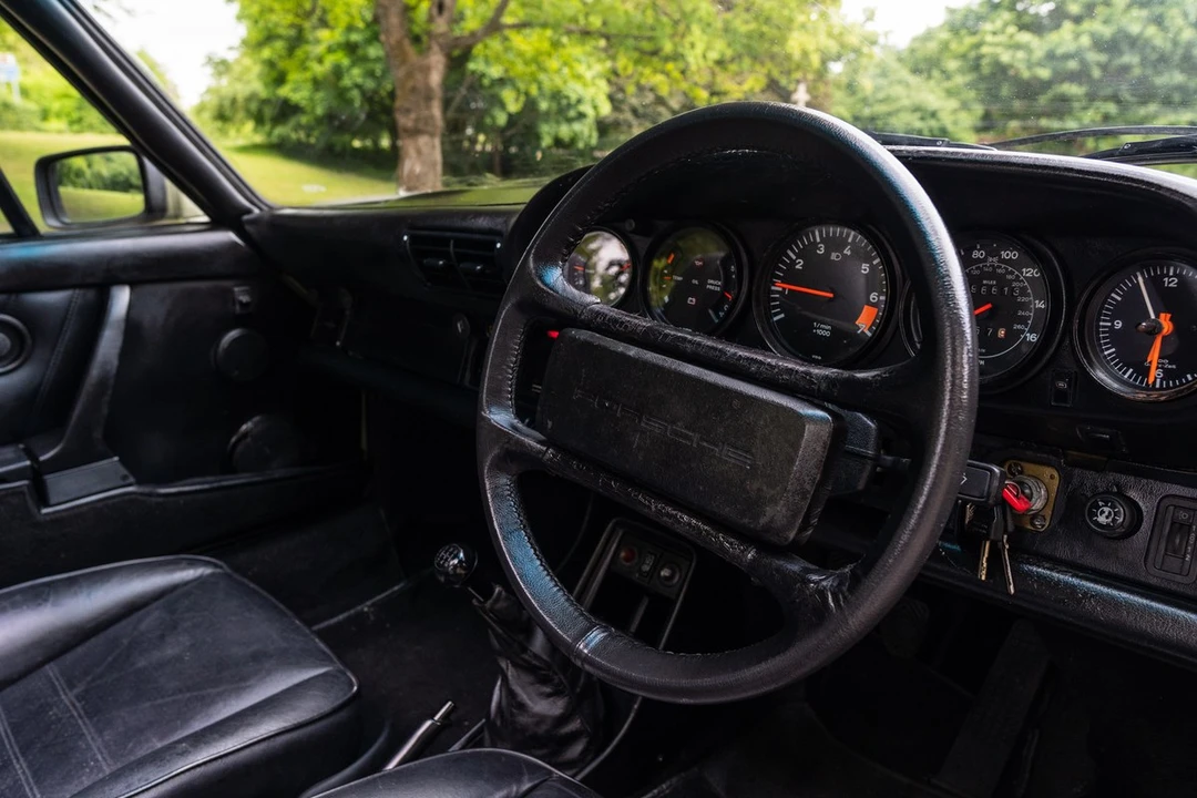 1986 Porsche 911 Carrera 3.2 - Image 26 of 30