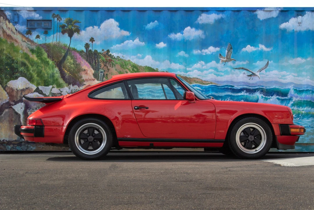 1986 Porsche 911 Carrera 3.2 - Image 15 of 31