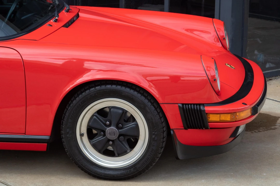 1986 Porsche 911 Carrera 3.2 - Image 28 of 31
