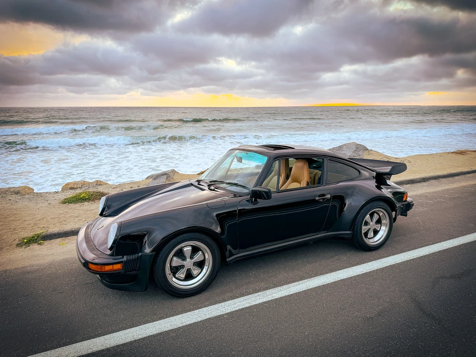 1986 Porsche 911 Carrera 3.2 - Image 2 of 31