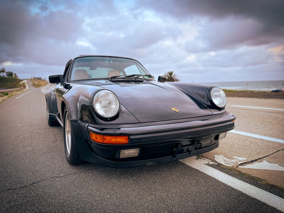 1986 Porsche 911 Carrera 3.2 - Image 18 of 31