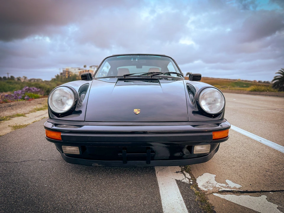 1986 Porsche 911 Carrera 3.2 - Image 16 of 31