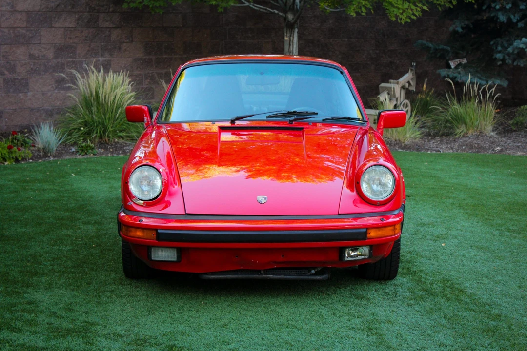 1986 Porsche 911 Carrera 3.2 - Image 9 of 31