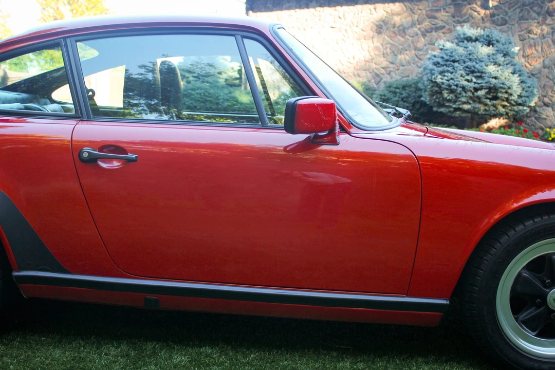 1986 Porsche 911 Carrera 3.2 - Image 29 of 31