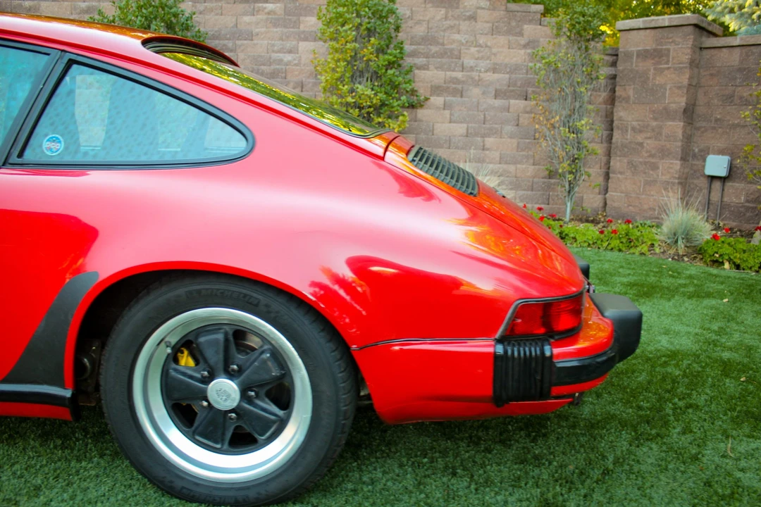 1986 Porsche 911 Carrera 3.2 - Image 17 of 31