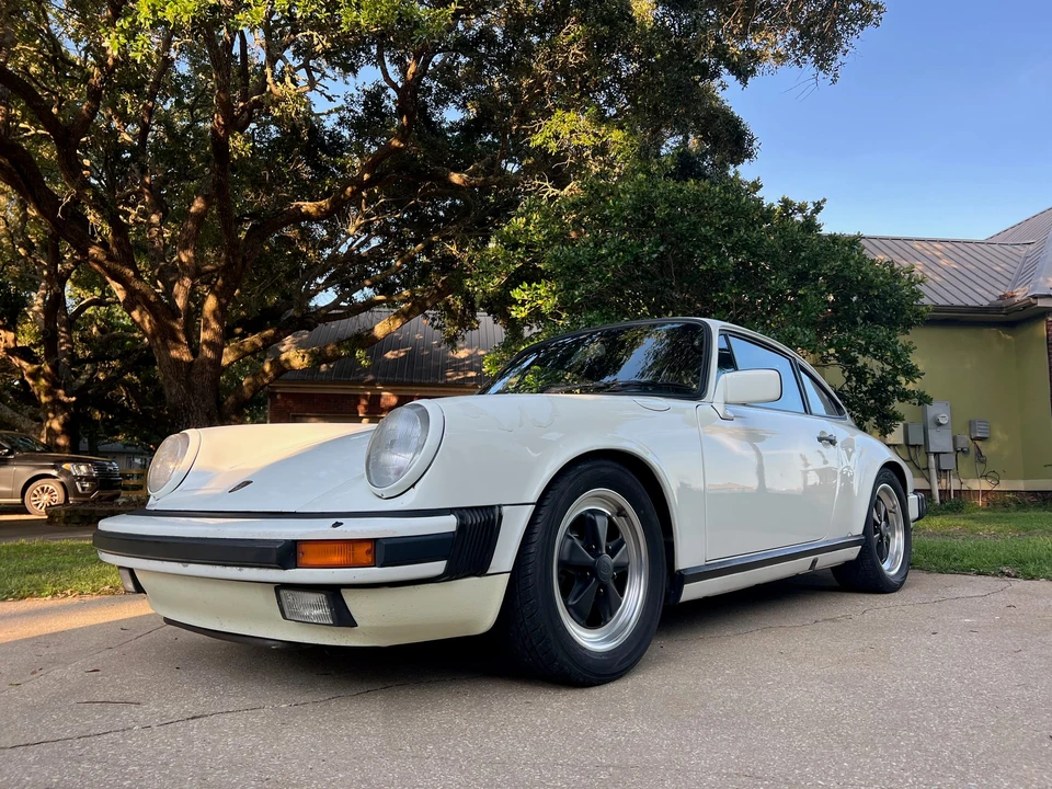 1986 Porsche 911 Carrera 3.2 - Image 2 of 31