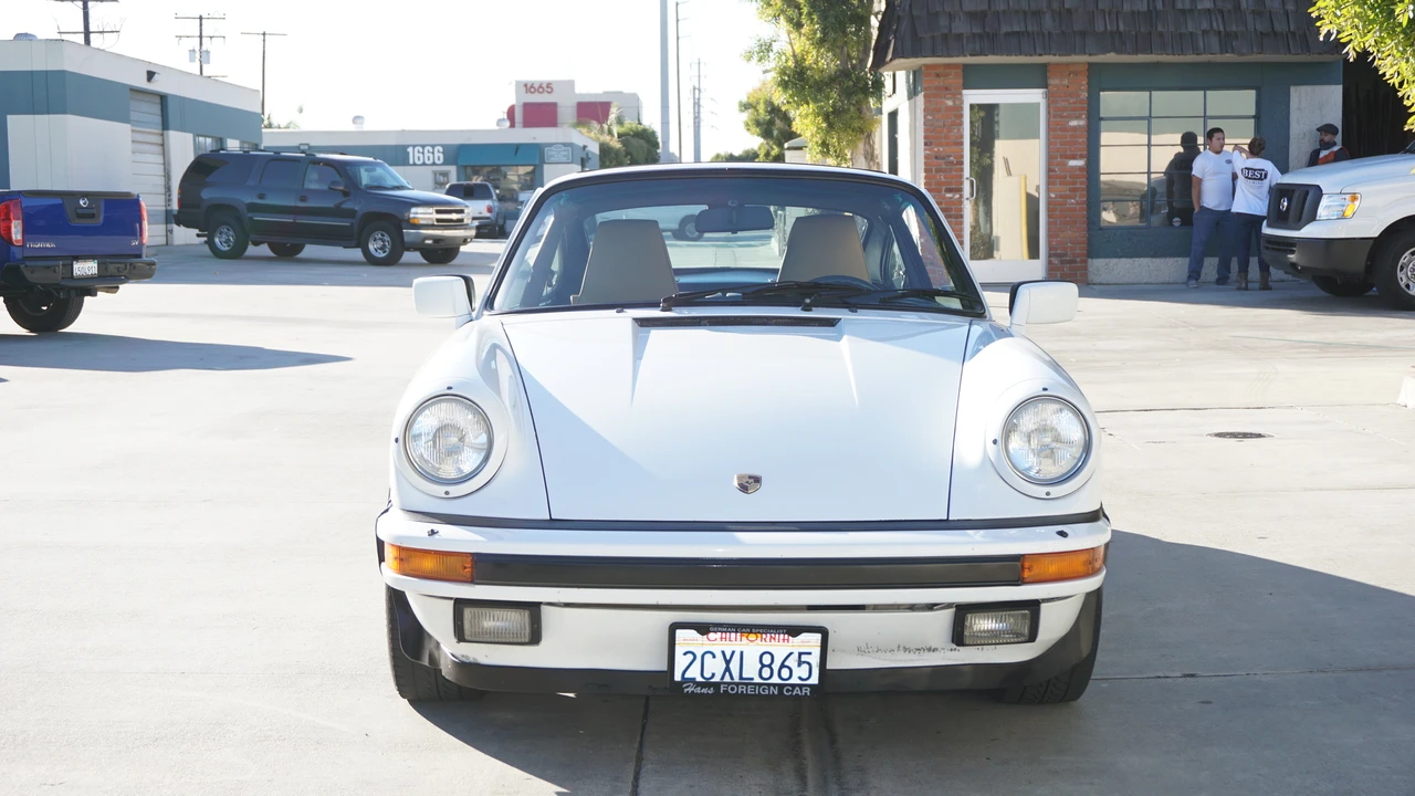 1986 Porsche 911 Carrera 3.2 - Image 4 of 31