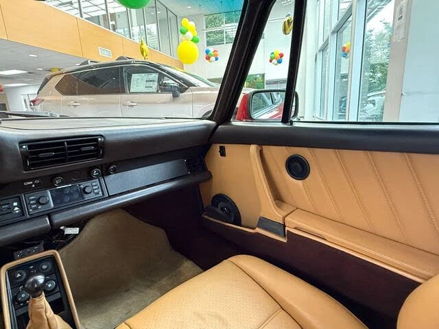 1986 Porsche 911 Carrera 3.2 - Image 18 of 31