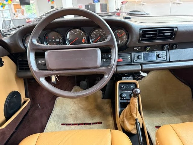1986 Porsche 911 Carrera 3.2 - Image 12 of 31