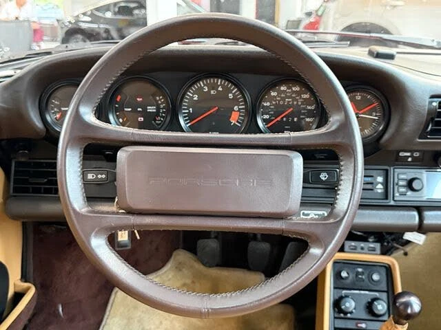 1986 Porsche 911 Carrera 3.2 - Image 13 of 31