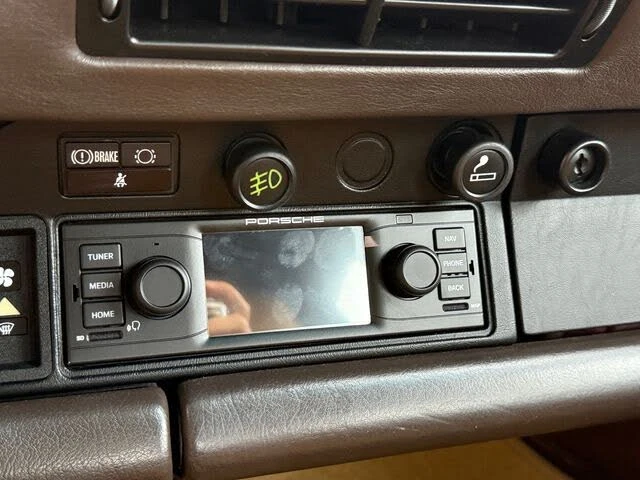 1986 Porsche 911 Carrera 3.2 - Image 17 of 31