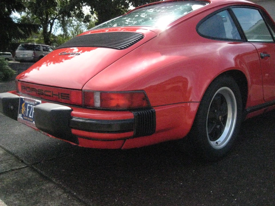 1986 Porsche 911 Carrera 3.2 - Image 9 of 31