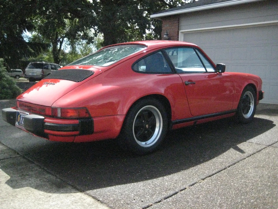 1986 Porsche 911 Carrera 3.2 - Image 11 of 31